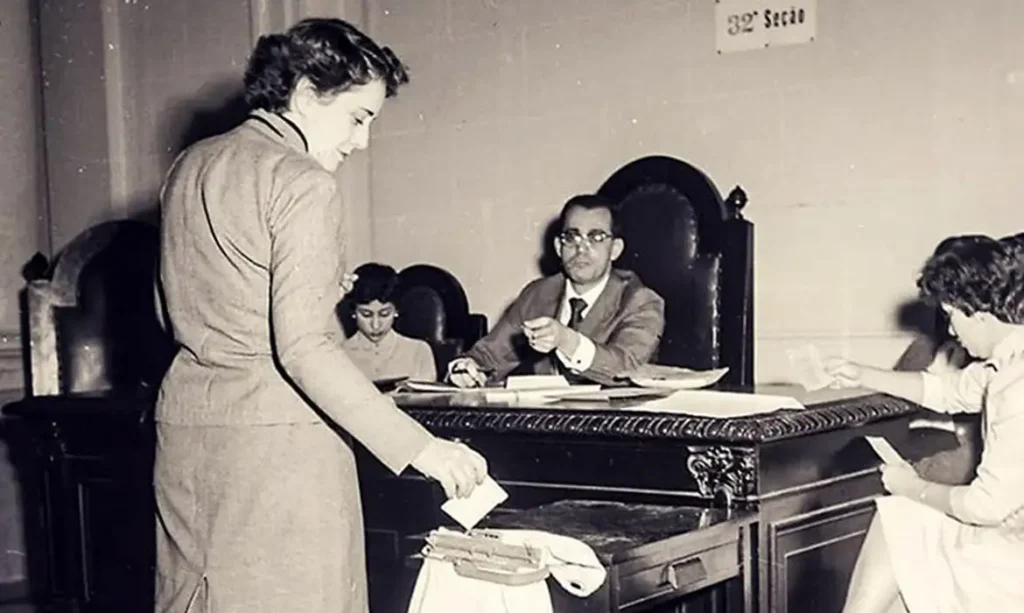 Conquista do voto feminino no Brasil resistiu à exclusão histórica