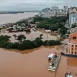 Chuvas no RS: Nível do Guaíba volta a subir, chega a 5,20 m e pode manter cidade inundada por 1 mês