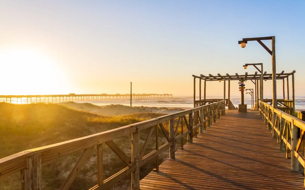 Sol e calor intenso marcam o último fim de semana de verão em Santa Catarina