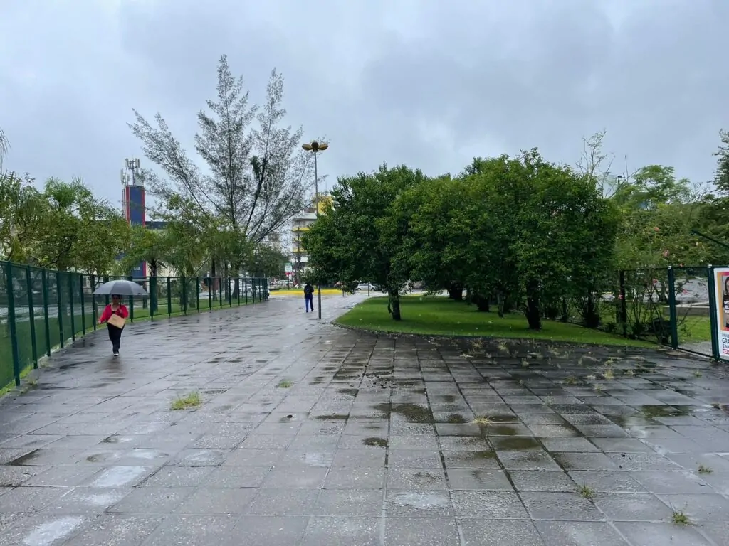 Quarta-feira terá chuva forte e queda na temperatura na região