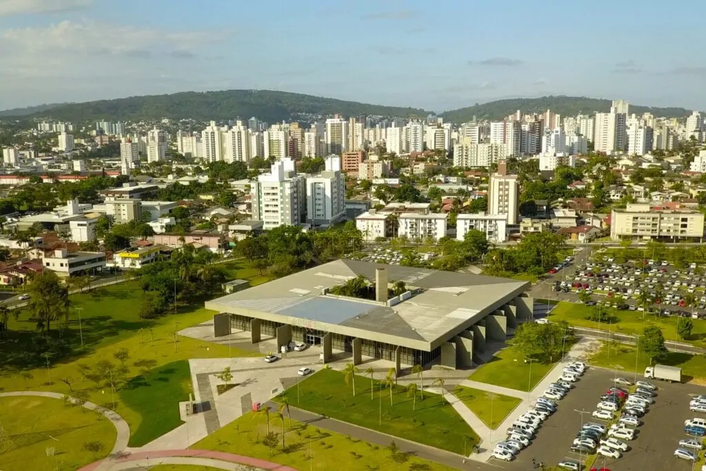 Refis em Criciúma: contribuintes têm até 30 de junho para regularizar débitos com desconto em juros e multas