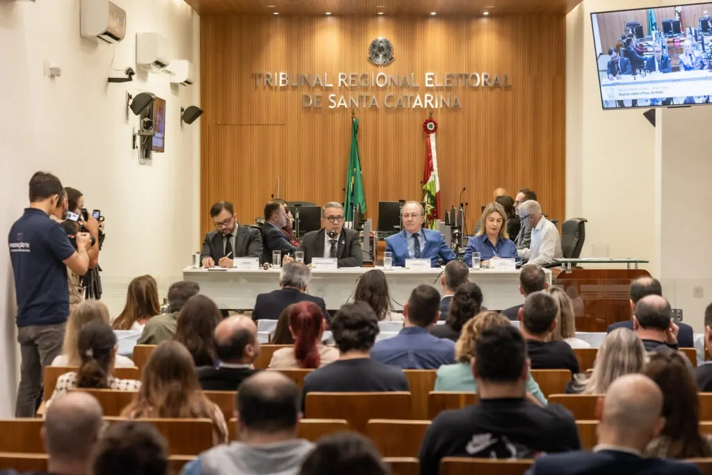 TRE/SC define Plano de Mídia da propaganda eleitoral em Santa Catarina